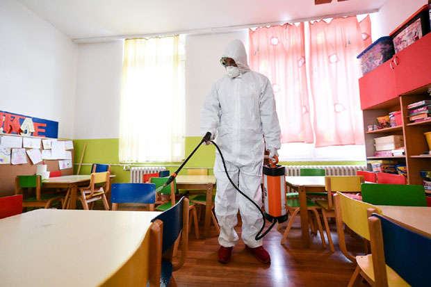 Мере против Короне у РС: Сви путници морају у изолацију